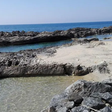 Sul Mare + Terrazzo Con Discesa Su Spiaggia Con Piscine Scogli Naturali וילה