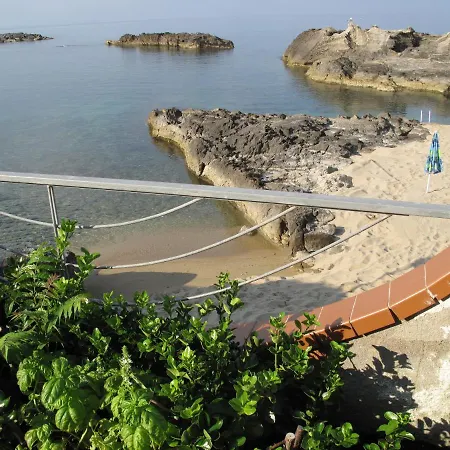 Villa Sul Mare + Terrazzo Con Discesa Su Spiaggia Con Piscine Scogli Naturali *