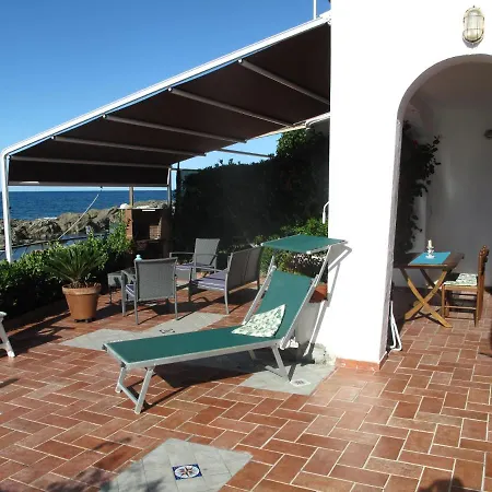 וילה Sul Mare + Terrazzo Con Discesa Su Spiaggia Con Piscine Scogli Naturali בלבדרה מריטימו