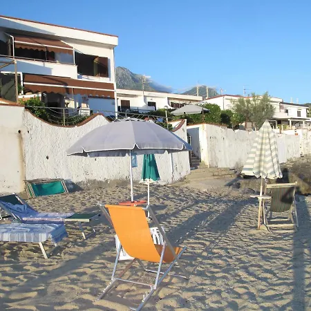 Sul Mare + Terrazzo Con Discesa Su Spiaggia Con Piscine Scogli Naturali *